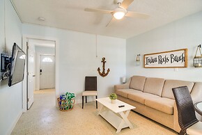 Indian Rocks Beach Unit - Steps From the Shoreline