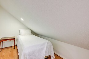 'smallwood' Cute Highlands Home w/ Screened Porch!