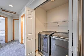 Welcoming Edmonds Vacation Rental w/ Fireplace!