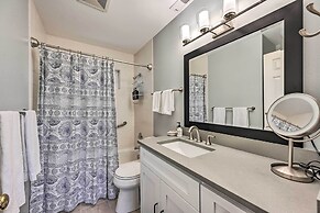 Welcoming Edmonds Vacation Rental w/ Fireplace!