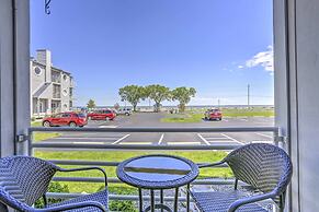 Charming Port Clinton Condo w/ Community Amenities