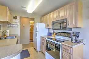 Charming Port Clinton Condo w/ Community Amenities