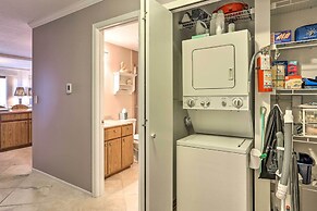 The Shores Condo w/ Beach Access < 2 Mi to Dtwn!