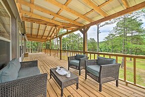 Updated Tuskahoma Cabin w/ Fire Pit & Deck!