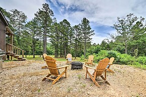 Updated Tuskahoma Cabin w/ Fire Pit & Deck!