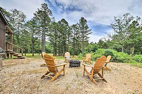 Updated Tuskahoma Cabin w/ Fire Pit & Deck!