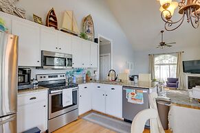 Cross Hill Lake House Rental w/ Panoramic Views