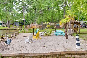 Cross Hill Lake House Rental w/ Panoramic Views