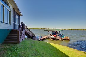Cross Hill Lake House Rental w/ Panoramic Views