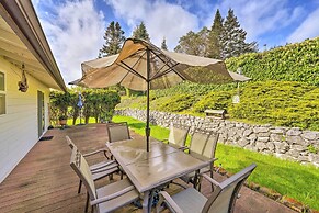 Oak Harbor Hideaway - 5 Mi to Deception Pass!