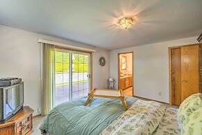 Oak Harbor Hideaway - 5 Mi to Deception Pass!