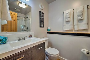 Puget Sound Escape: Private Beach & Oversized Deck