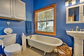 Puget Sound Escape: Private Beach & Oversized Deck