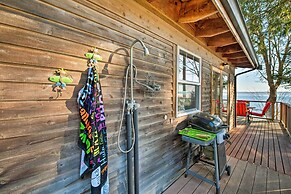 Puget Sound Escape: Private Beach & Oversized Deck