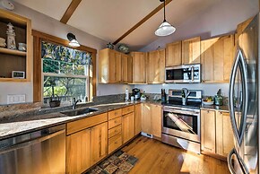 Puget Sound Escape: Private Beach & Oversized Deck