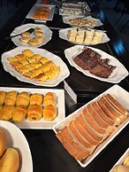 CR Hotel Bueno