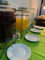 CR Hotel Bueno