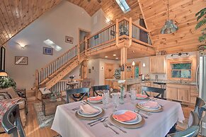 Spacious Lake Santeetlah Cottage w/ Lake Views!