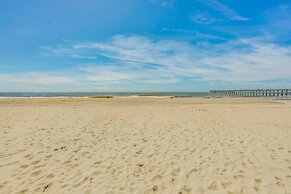 'salt & Light' Oceanfront Condo w/ Pool & Elevator