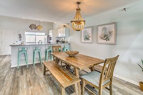 'salt & Light' Oceanfront Condo w/ Pool & Elevator