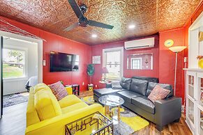 Homey Cottage With Sunroom & Smart TV!