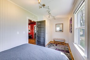 Homey Cottage With Sunroom & Smart TV!