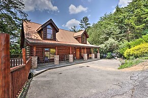 Pigeon Forge Getaway w/ Covered Patio & Hot Tub!