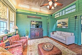 The Lilly House: Historic Glen Rose Home w/ Porch!