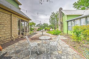 The Lilly House: Historic Glen Rose Home w/ Porch!