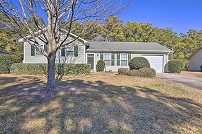 Beaufort Pad w/ Patio: 3 Blocks to Waterfront!