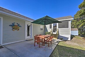 Beaufort Pad w/ Patio: 3 Blocks to Waterfront!