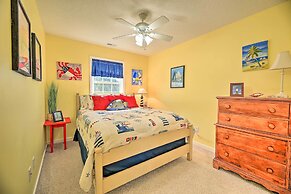 Beaufort Pad w/ Patio: 3 Blocks to Waterfront!