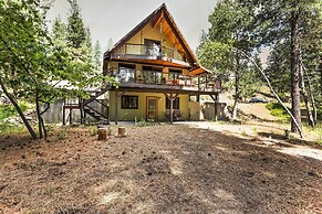 Riverside Winthrop Chalet w/ Hot Tub & 2 Decks!