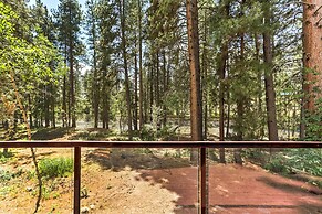 Riverside Winthrop Chalet w/ Hot Tub & 2 Decks!