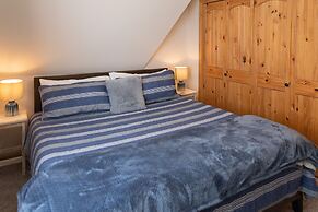 'lazy Bear Lodge' in Florissant w/ Mountain Views!