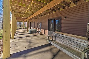 Secluded Marble Falls Family Home w/ Mtn Views!