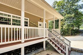 Modern Tims Ford Lake Home w/ Private Dock & Pool!