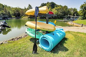 Modern Tims Ford Lake Home w/ Private Dock & Pool!