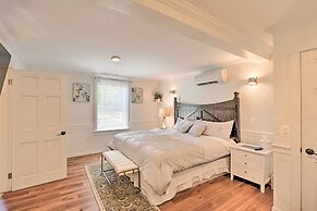 Cute Ellsworth Home w/ Deck, 16 Mi to Acadia!