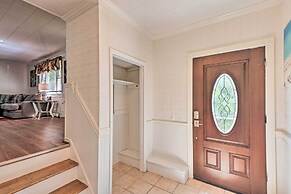 Cute Ellsworth Home w/ Deck, 16 Mi to Acadia!