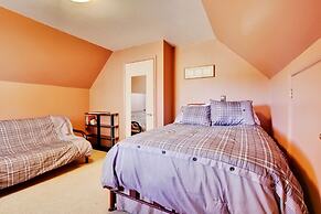 Cozy Mtn Home ~ 2 Mi to Breck Resort & Main St!