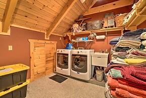 Custom Cabin w/ 12 Acres on Dale Hollow Lake!