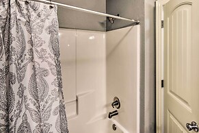 Home: Grassy Yard, Walk to Bentonville Square