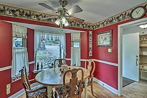 Secluded Edgemont Getaway w/ Huge Outdoor Deck!