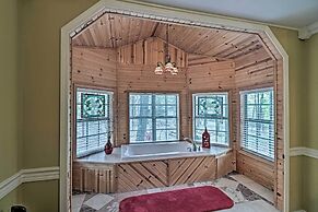 Secluded Edgemont Getaway w/ Huge Outdoor Deck!