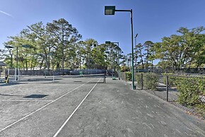 Resort Pool & Golf: Palmetto Dunes Beach Villa