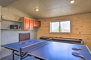 Secluded Cabin w/ Hot Tub, Game Room & Views!