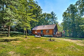Cozy Manistique Cabin w/ Deck, Grill & Fire Pit!