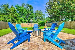 Charming Coastal Getaway, Near Beach & Pier!