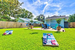 Charming Coastal Getaway, Near Beach & Pier!